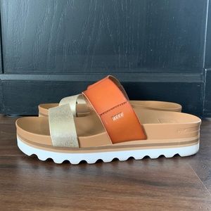 Reef Cushion Vista High Sandals size 8